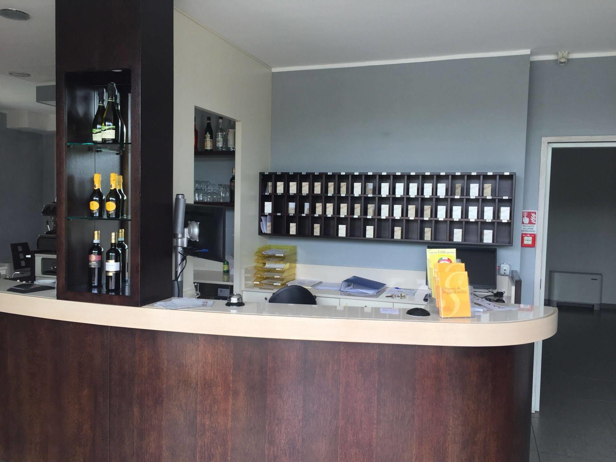 Hotel Motel Galaxy Reggio Emilia Ngoại thất bức ảnh