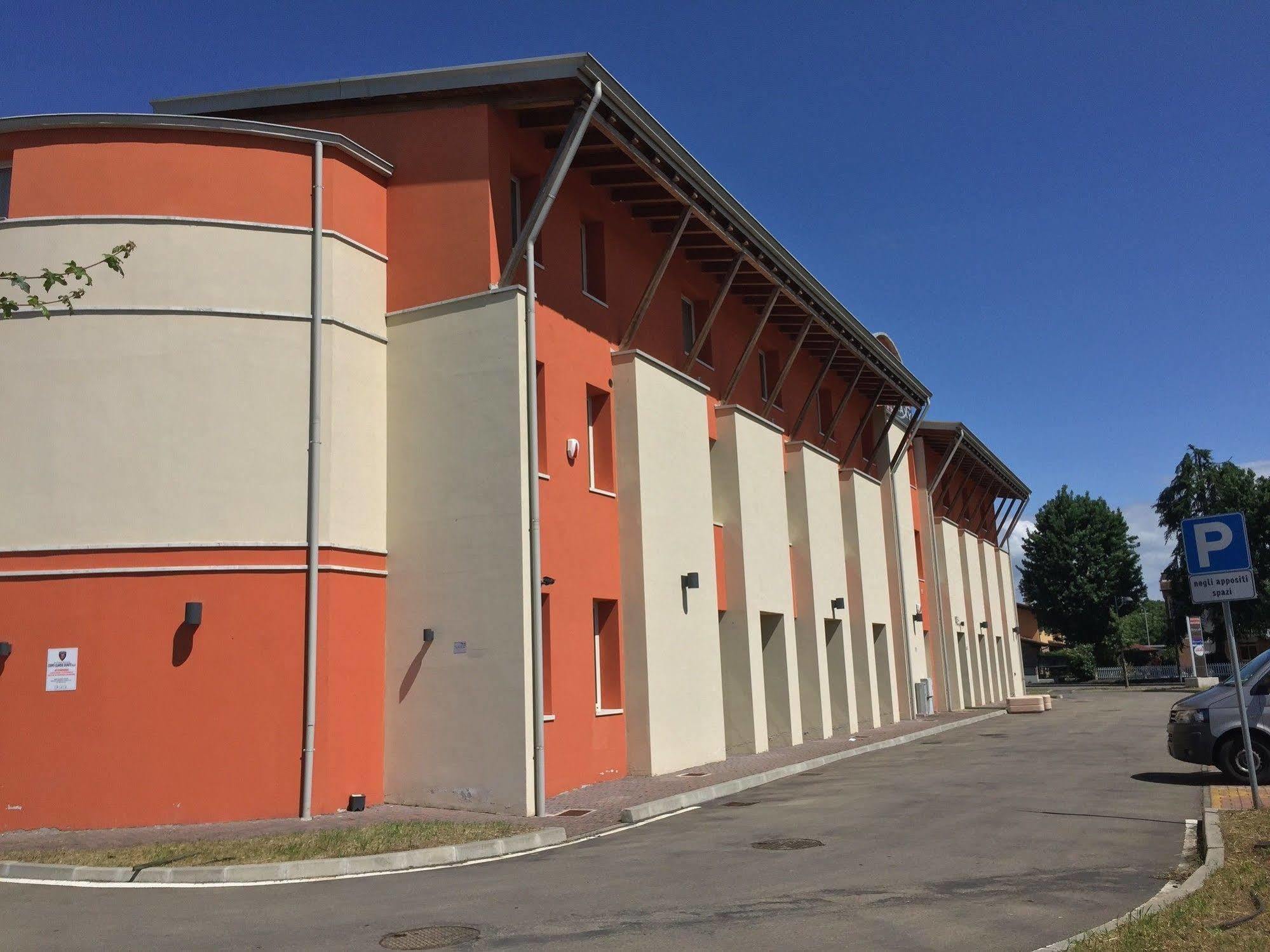 Hotel Motel Galaxy Reggio Emilia Ngoại thất bức ảnh