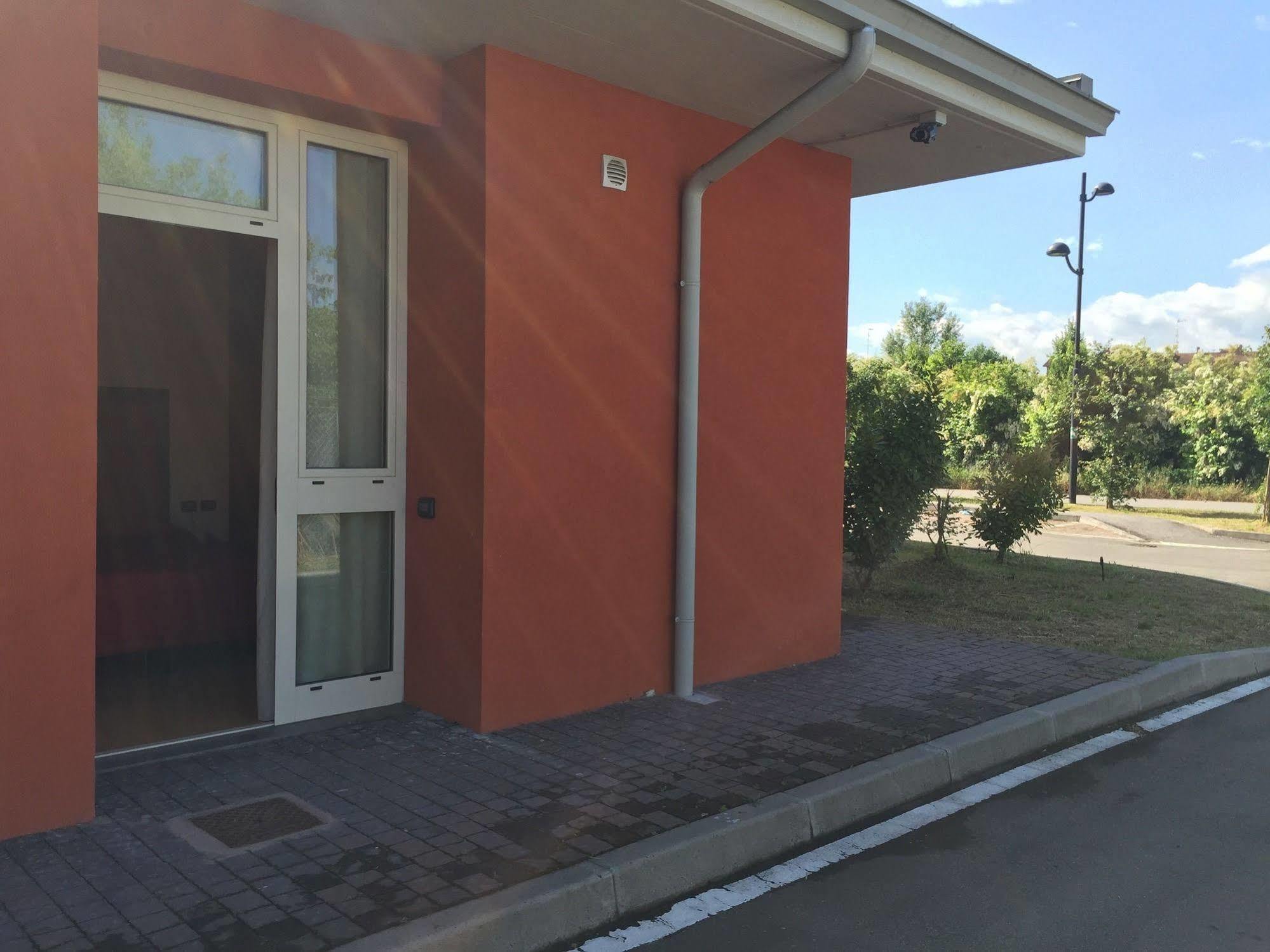Hotel Motel Galaxy Reggio Emilia Ngoại thất bức ảnh